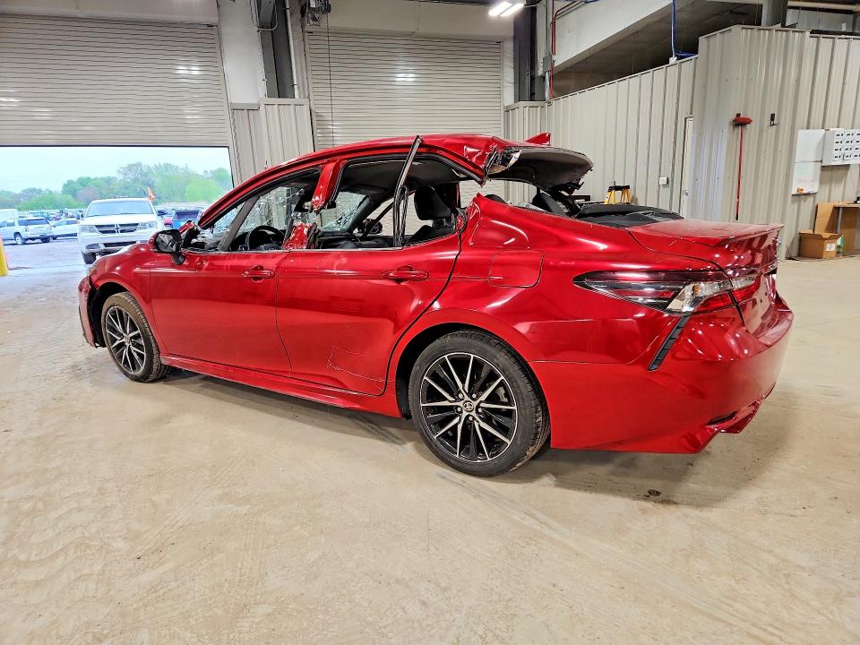 Продажа на аукционе авто 2024 Toyota Camry, vin: 4T1G11AK3RU222020, номер лота: 52375616