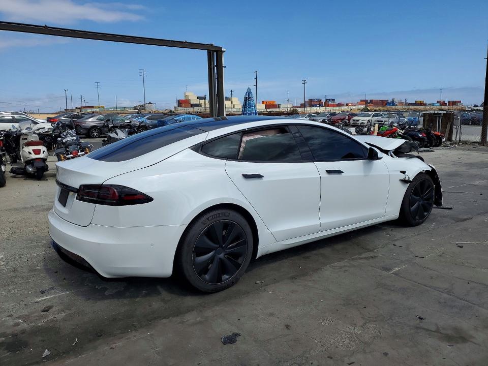 55119746 :رقم المزاد ، 5YJSA1E56NF483003 vin ، 2022 Tesla Model S مزاد بيع