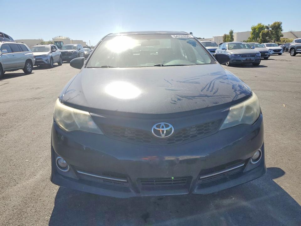 54232896 :رقم المزاد ، 4T1BF1FK5EU848389 vin ، 2014 Toyota Camry مزاد بيع
