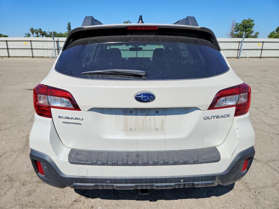 Продаж на аукціоні авто 2018 Subaru Outback, vin: 4S4BSANC2J3204547, номер лоту: 52922636