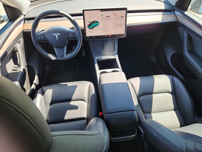 53721796 :رقم المزاد ، 7SAYGAEE5RF083418 vin ، 2024 Tesla Model Y مزاد بيع