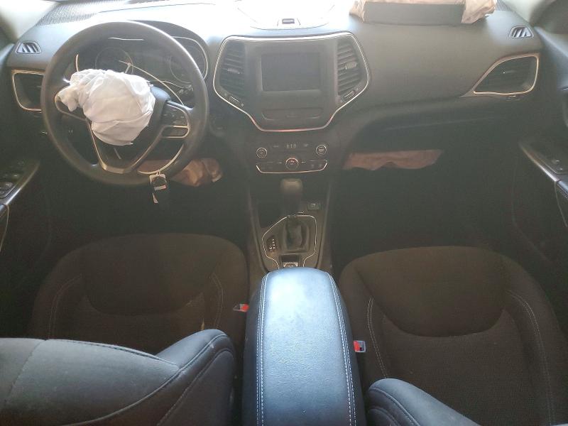 52862026 :رقم المزاد ، 1C4PJLCB9KD263934 vin ، 2019 Jeep Cherokee مزاد بيع