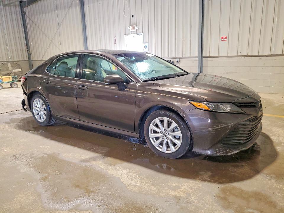 2018 Toyota Camry მანქანა იყიდება აუქციონზე, vin: 4T1B11HK3JU010366, აუქციონის ნომერი: 52828366
