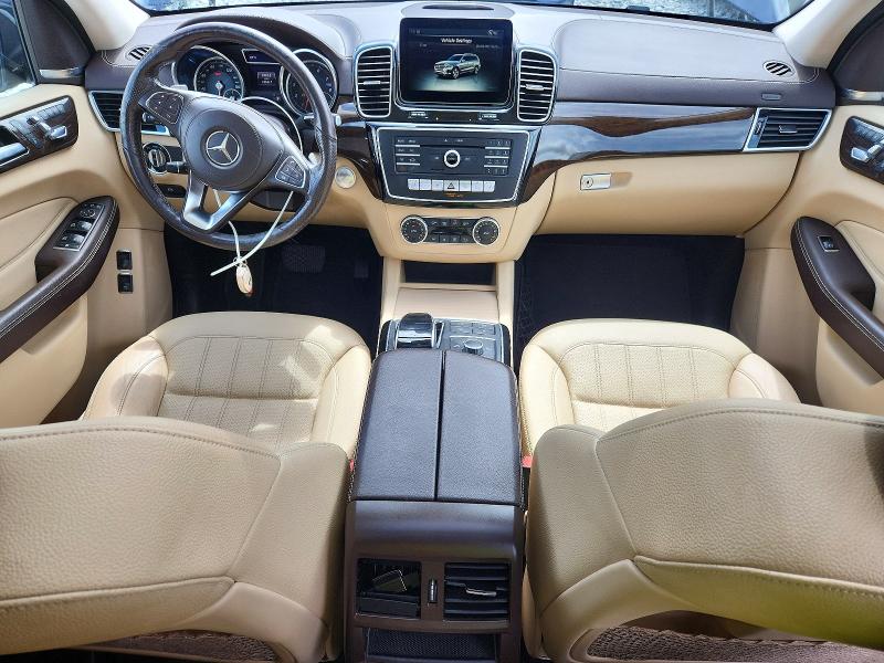 54852296 :رقم المزاد ، 4JGDF6EE7HA793239 vin ، 2017 Mercedes-benz Gls مزاد بيع
