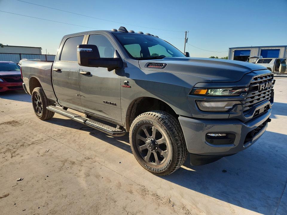 53127776 :رقم المزاد ، 3C6UR5DLXTG237966 vin ، 2026 Ram 2500 مزاد بيع