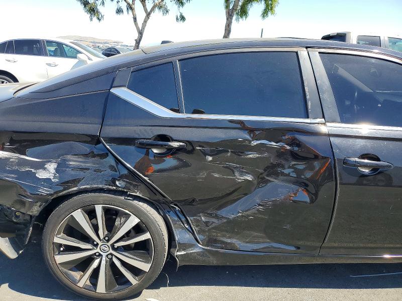 53811956 :رقم المزاد ، 1N4BL4CV1KC212881 vin ، 2019 Nissan Altima مزاد بيع