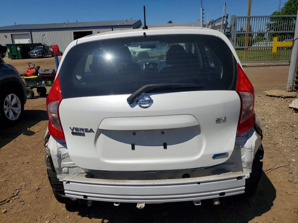 2015 Nissan Versa Note მანქანა იყიდება აუქციონზე, vin: 3N1CE2CP4FL378663, აუქციონის ნომერი: 55516176