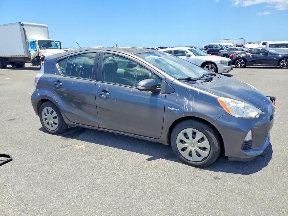 2014 Toyota Prius C მანქანა იყიდება აუქციონზე, vin: JTDKDTB3XE1570143, აუქციონის ნომერი: 53635786