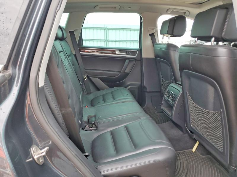 54641306 :رقم المزاد ، WVGEF9BP9DD006165 vin ، 2013 Volkswagen Touareg مزاد بيع