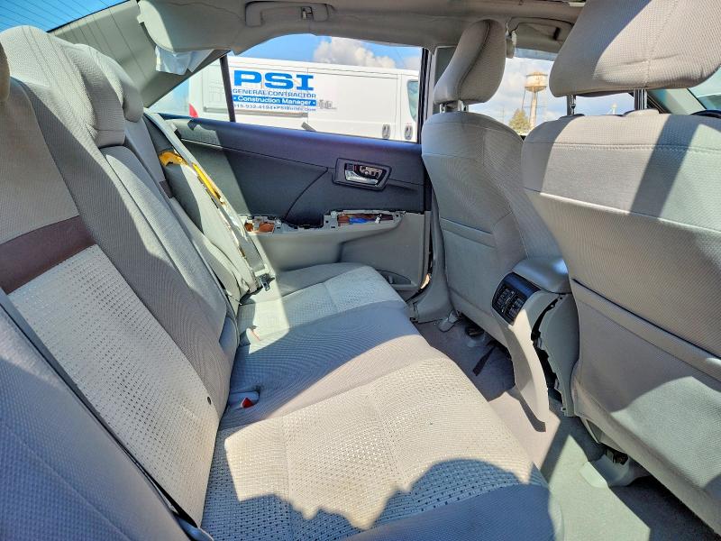 41630936 :رقم المزاد ، 4T4BF1FK4ER414955 vin ، 2014 Toyota Camry مزاد بيع