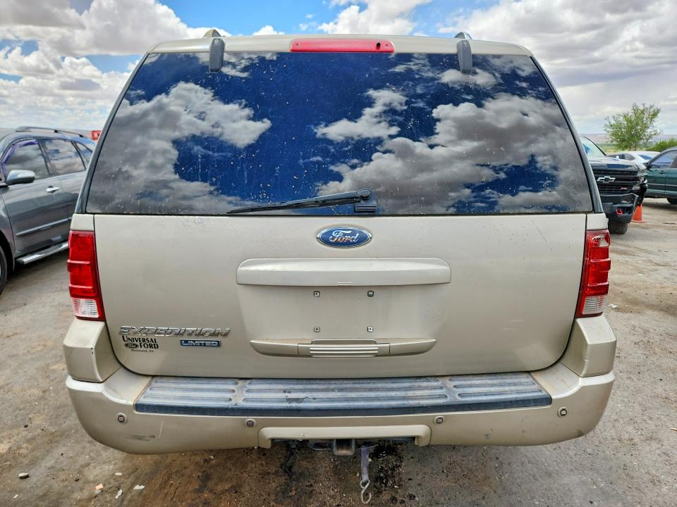 2005 Ford Expedition მანქანა იყიდება აუქციონზე, vin: 1FMFU20535LA58675, აუქციონის ნომერი: 52657376