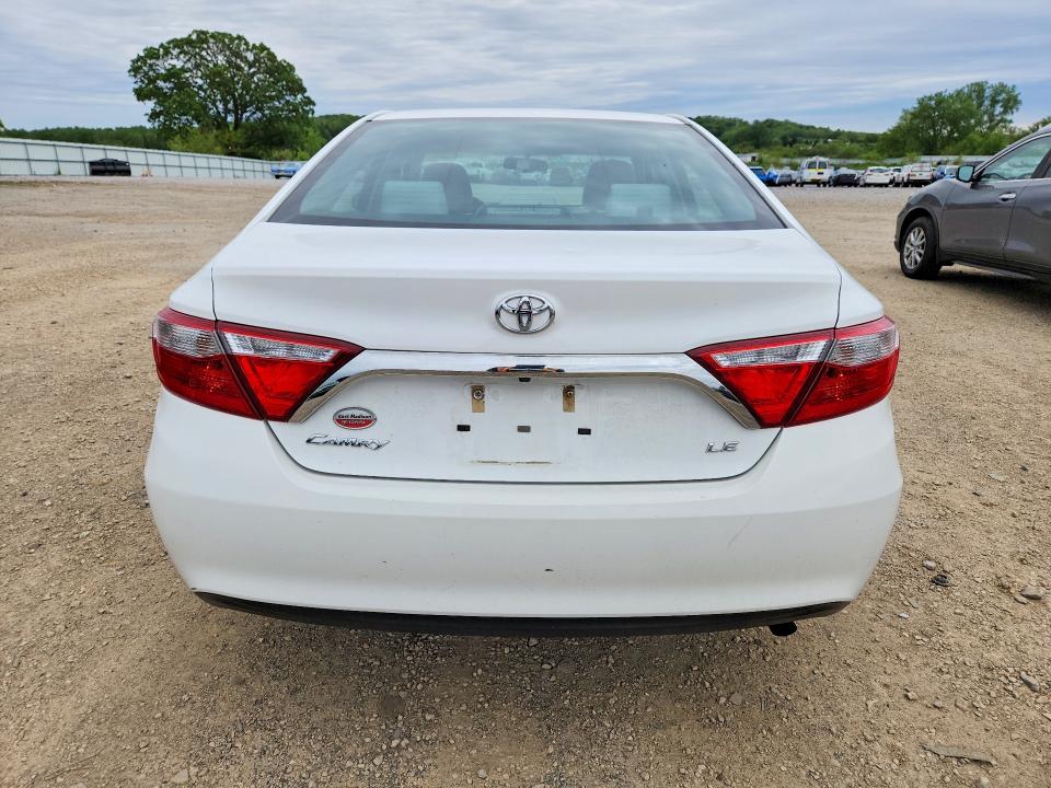 54297546 :رقم المزاد ، 4T1BF1FK8FU985425 vin ، 2015 Toyota Camry مزاد بيع