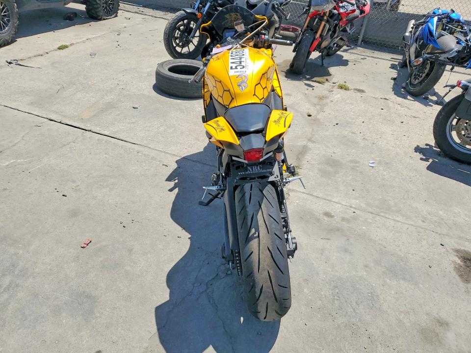 54485906 :رقم المزاد ، JYARM38Y7SA004210 vin ، 2025 Yamaha Yzfr7 مزاد بيع
