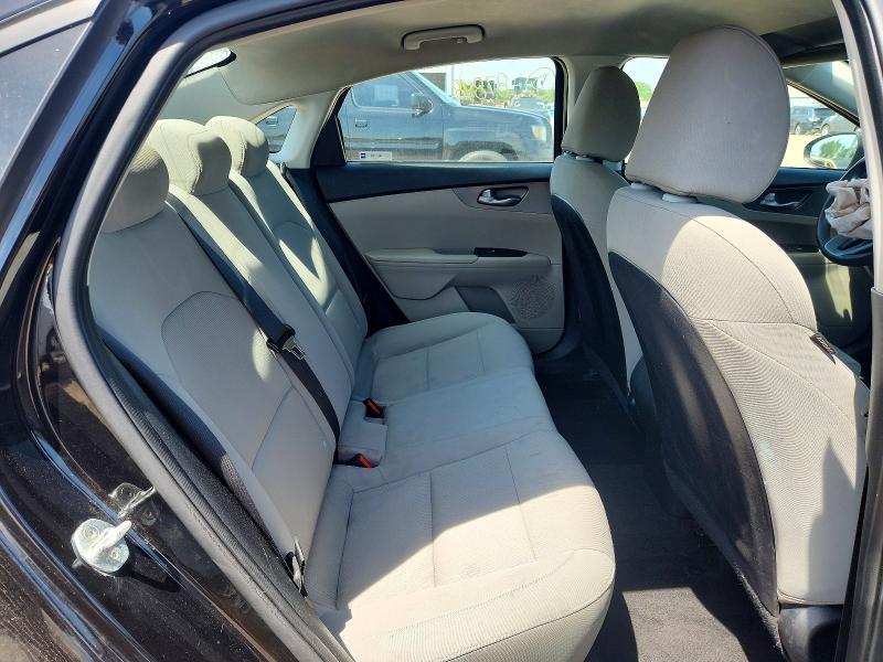 2020 Kia Forte მანქანა იყიდება აუქციონზე, vin: 3KPF24AD4LE237437, აუქციონის ნომერი: 55586836