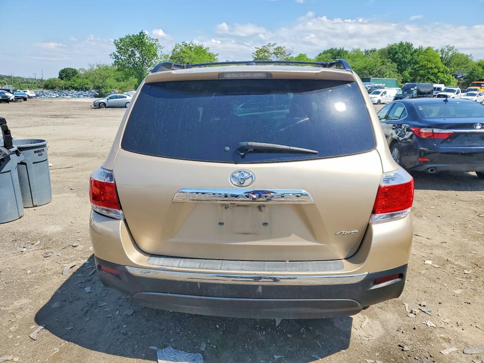 2011 Toyota Highlander მანქანა იყიდება აუქციონზე, vin: 5TDBK3EH4BS057532, აუქციონის ნომერი: 52752326