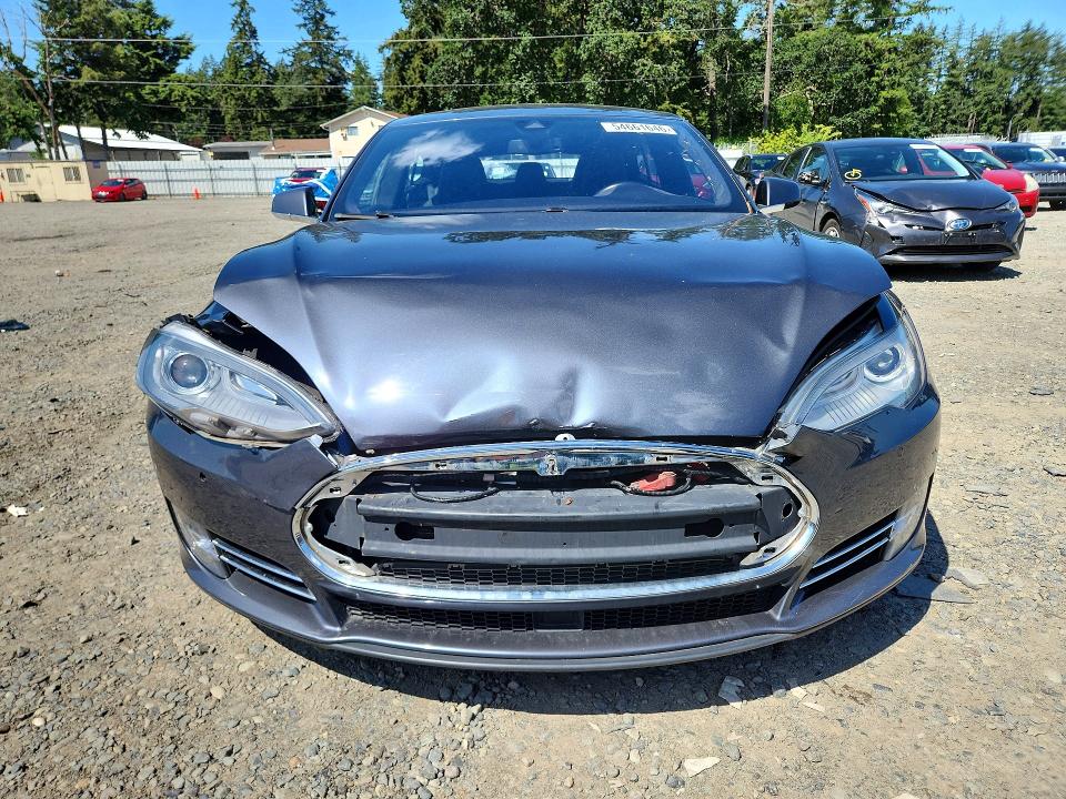 Продаж на аукціоні авто 2015 Tesla Model S, vin: 5YJSA1H20FFP70307, номер лоту: 54661646