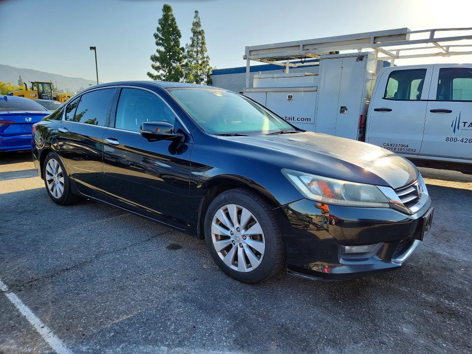 52583976 :رقم المزاد ، 1HGCR2F86EA299783 vin ، 2014 Honda Accord مزاد بيع