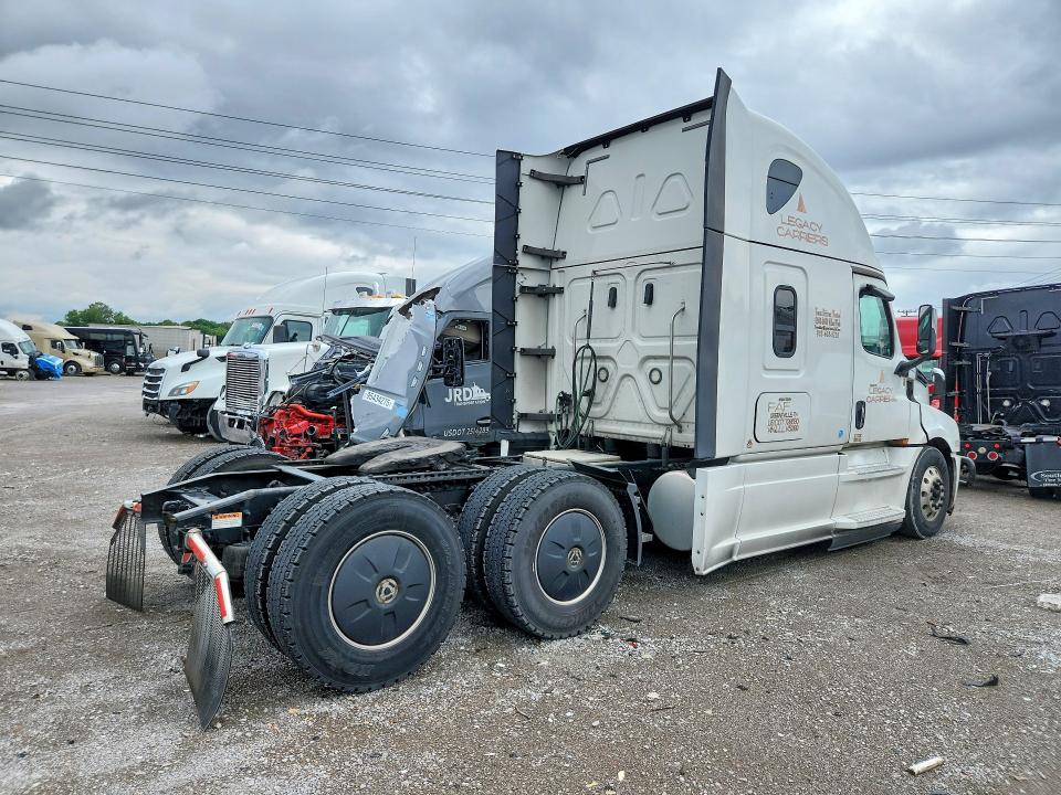 Продаж на аукціоні авто 2020 Freightliner Cascadia 126, vin: 1FUJHHDR3LLLV5289, номер лоту: 54664836