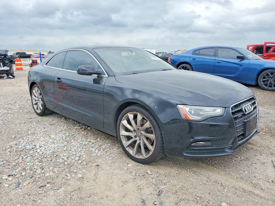Продажа на аукционе авто 2014 Audi A5, vin: WAULFAFR7EA004312, номер лота: 52348296