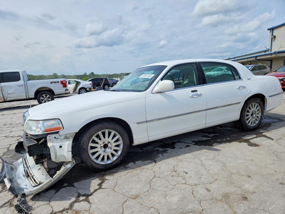 53987456 :رقم المزاد ، 1LNHM81W13Y692120 vin ، 2003 Lincoln Town Car مزاد بيع
