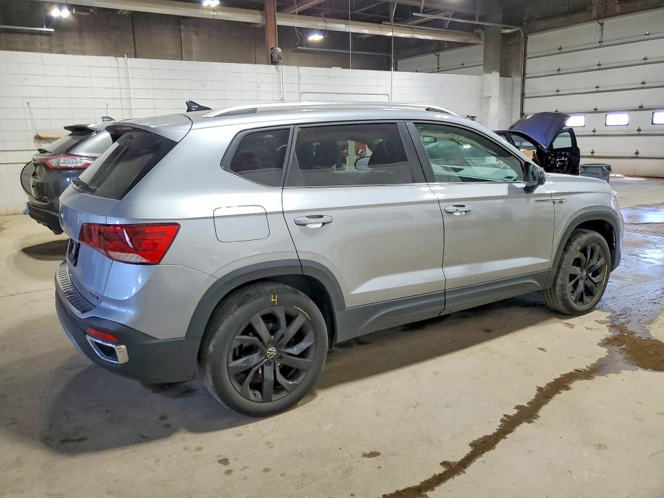 2022 Volkswagen Taos მანქანა იყიდება აუქციონზე, vin: 3VVWX7B2XNM075517, აუქციონის ნომერი: 52102946