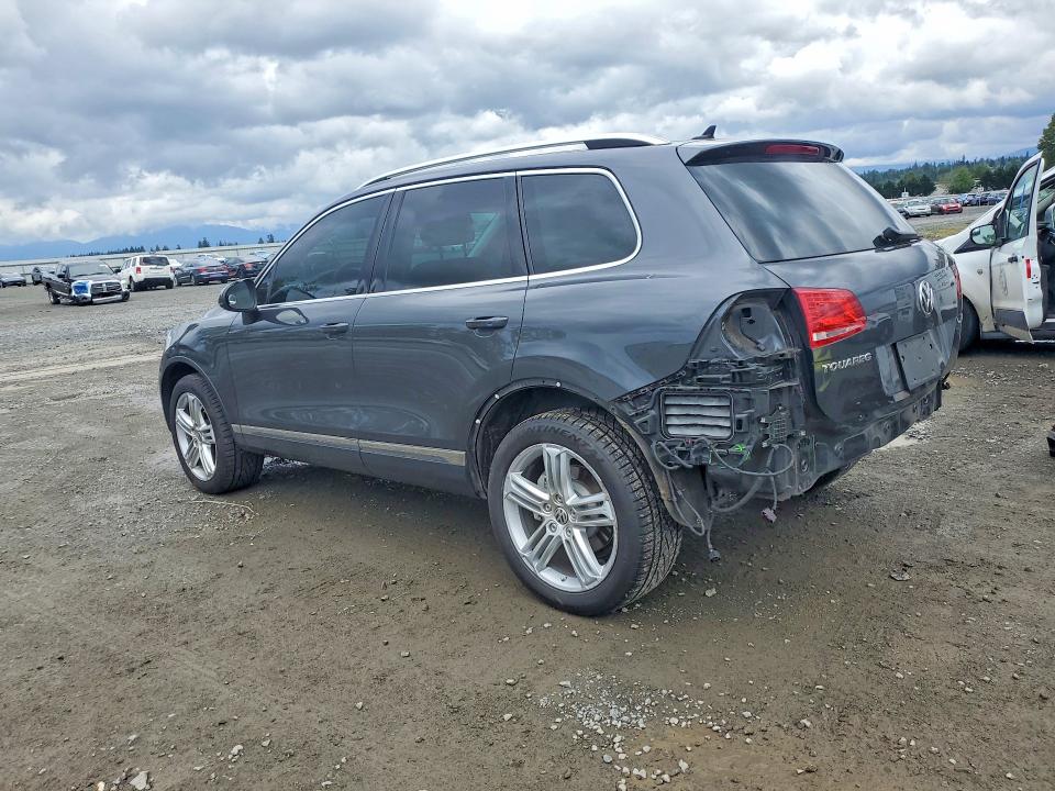 53918576 :رقم المزاد ، WVGEP9BP7FD003944 vin ، 2015 Volkswagen Touareg مزاد بيع