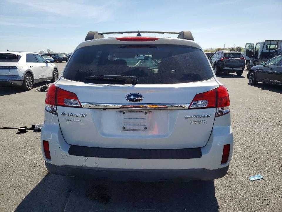 2011 Subaru Outback მანქანა იყიდება აუქციონზე, vin: 4S4BRBKC6B3404256, აუქციონის ნომერი: 52845156