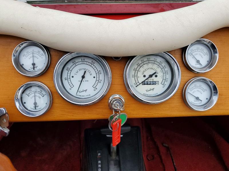 53527256 :رقم المزاد ، NY42647 vin ، 1990 Oldsmobile Custm Crsr مزاد بيع