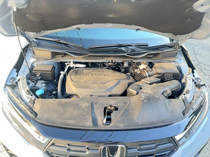 55628666 :رقم المزاد ، 5FNRL6H72SB011329 vin ، 2025 Honda Odyssey مزاد بيع