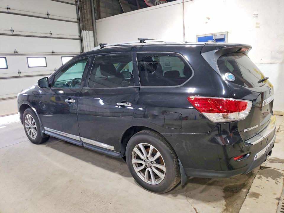 53745536 :رقم المزاد ، 5N1AR2MM7FC707683 vin ، 2015 Nissan Pathfinder مزاد بيع
