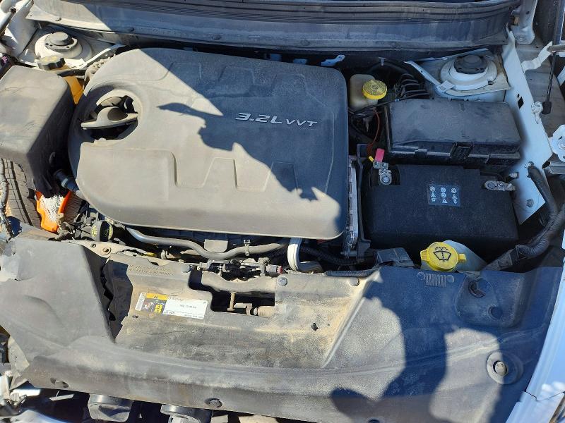 52718976 :رقم المزاد ، 1C4PJMDS5EW203291 vin ، 2014 Jeep Cherokee مزاد بيع