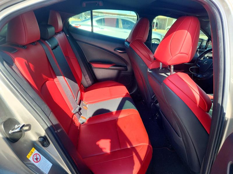 Продажа на аукционе авто 2019 Lexus Ux, vin: JTHY3JBH0K2014005, номер лота: 52386596