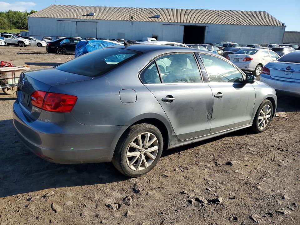 52861206 :رقم المزاد ، 3VWDP7AJ8DM447415 vin ، 2013 Volkswagen Jetta مزاد بيع