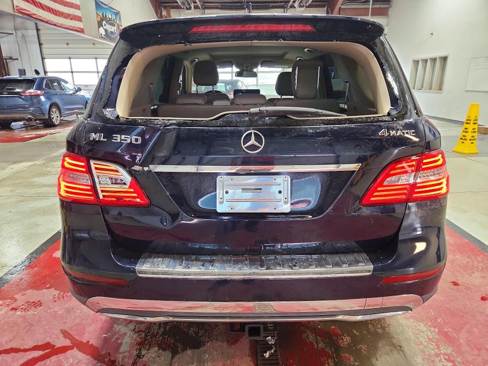 Продажа на аукционе авто 2015 Mercedes-benz Ml, vin: 4JGDA5HB2FA555340, номер лота: 72770905