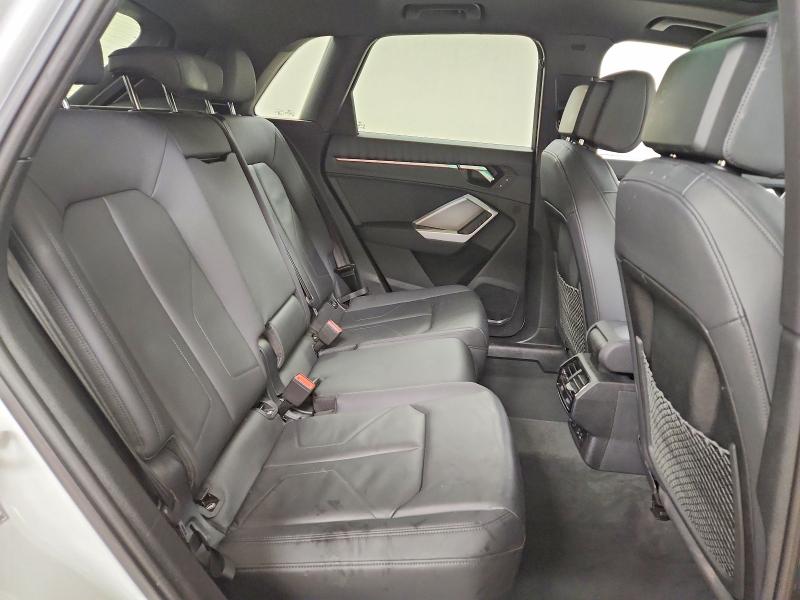 52585906 :رقم المزاد ، WA1DECF35S1015302 vin ، 2025 Audi Q3 مزاد بيع