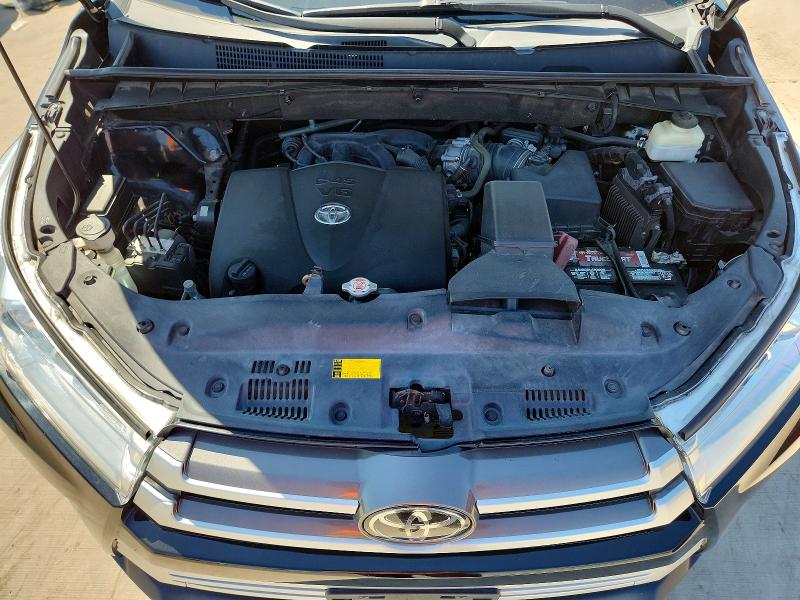 Aukcja sprzedaży 2018 Toyota Highlander, vin: 5TDZZRFH3JS272362, numer aukcji: 53055186