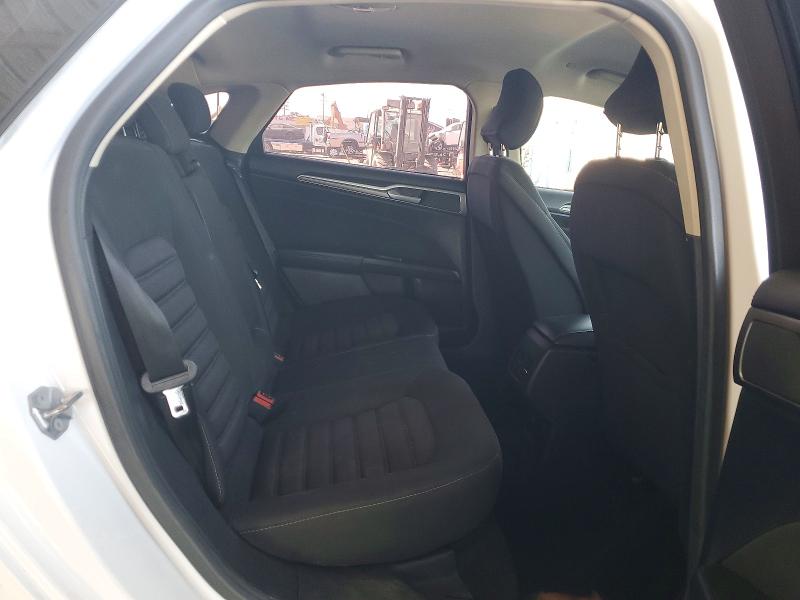 54255306 :رقم المزاد ، 3FA6P0LU8HR302030 vin ، 2017 Ford Fusion مزاد بيع
