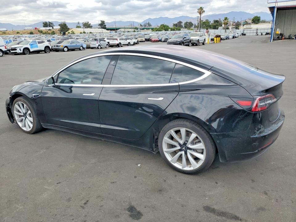 Продажа на аукционе авто 2018 Tesla Model 3, vin: 5YJ3E1EA8JF178022, номер лота: 55205286