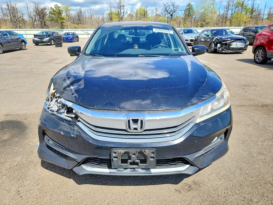 Продажа на аукционе авто 2016 Honda Accord, vin: 1HGCR2F88GA142632, номер лота: 54062856