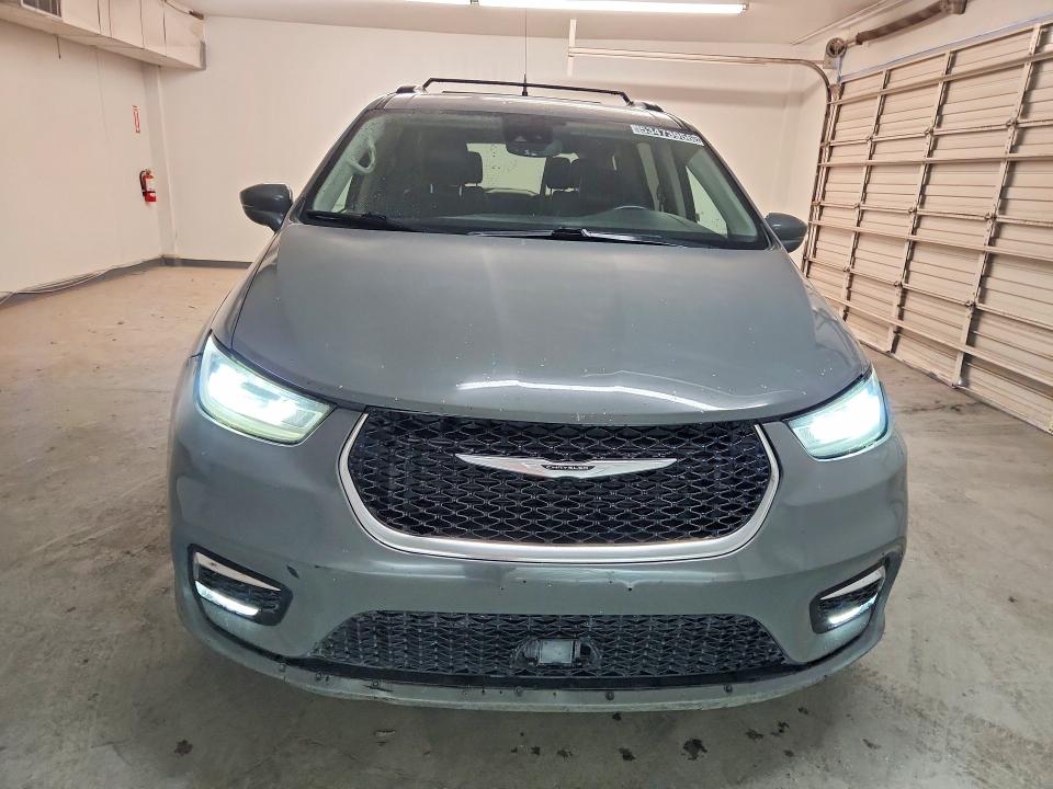 53473956 :رقم المزاد ، 2C4RC1BG8NR142558 vin ، 2022 Chrysler Pacifica مزاد بيع