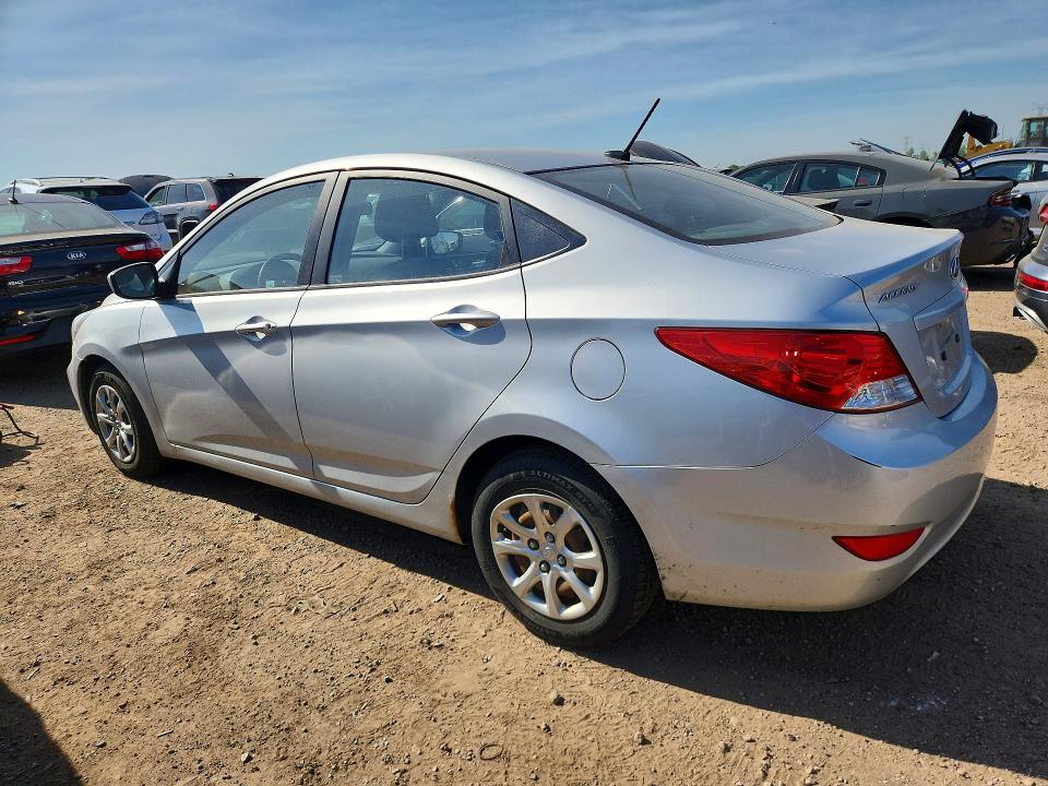 2013 Hyundai Accent მანქანა იყიდება აუქციონზე, vin: KMHCT4AE1DU543549, აუქციონის ნომერი: 55136386
