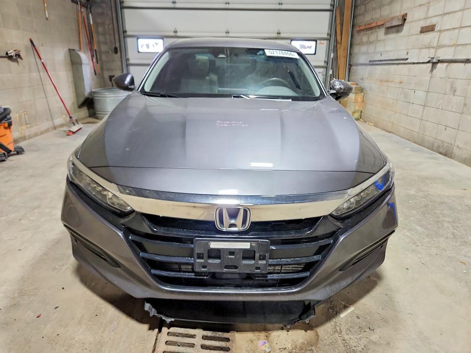 52178466 :رقم المزاد ، 1HGCV1F49JA004897 vin ، 2018 Honda Accord مزاد بيع