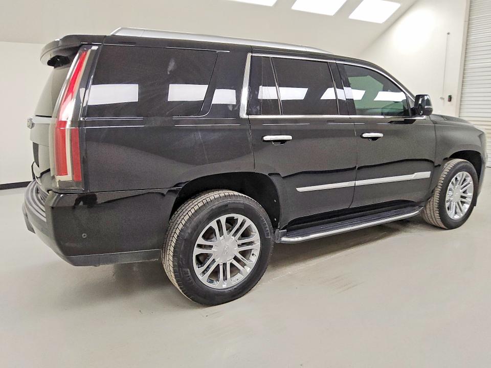 Продажа на аукционе авто 2020 Cadillac Escalade, vin: 1GYS3AKJ5LR160364, номер лота: 53293396
