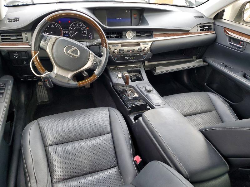 53123776 :رقم المزاد ، JTHBK1GG6F2208276 vin ، 2015 Lexus Es مزاد بيع