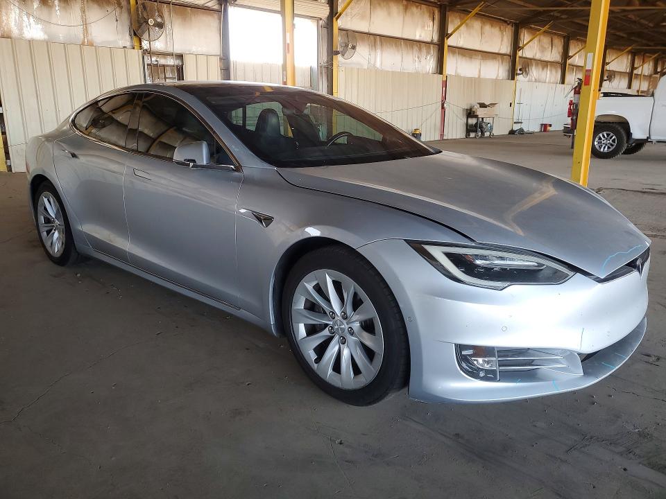 54509516 :رقم المزاد ، 5YJSA1E27GF166968 vin ، 2016 Tesla Model S مزاد بيع