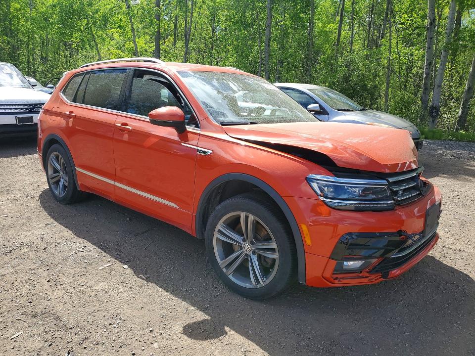 Продажа на аукционе авто 2018 Volkswagen Tiguan, vin: 3VV4B7AX4JM192930, номер лота: 54830276