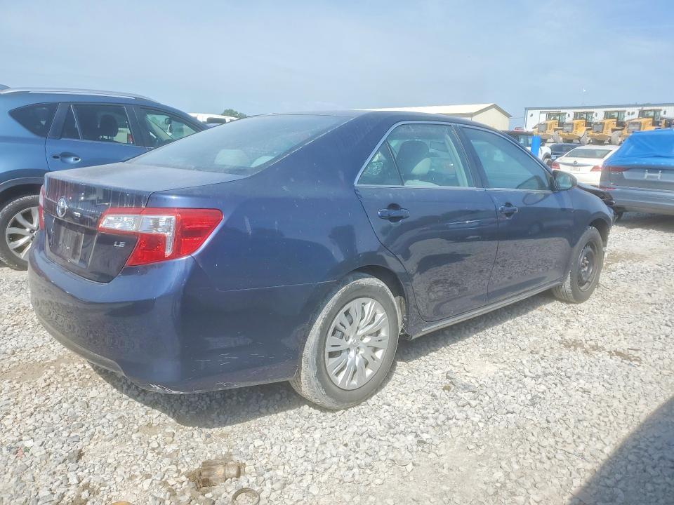 55416516 :رقم المزاد ، 4T4BF1FK1ER428179 vin ، 2014 Toyota Camry مزاد بيع