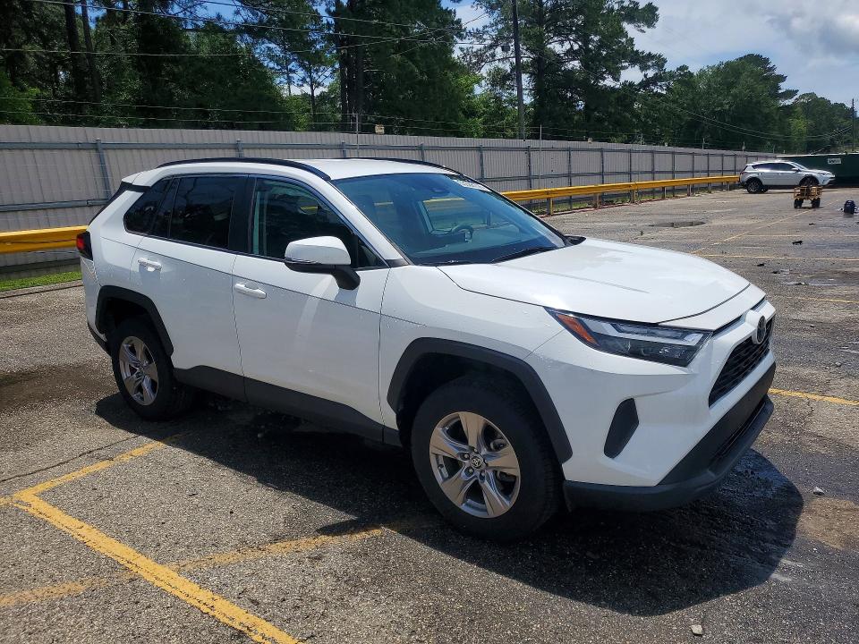53668106 :رقم المزاد ، 2T3W1RFV3NW214353 vin ، 2022 Toyota Rav4 مزاد بيع