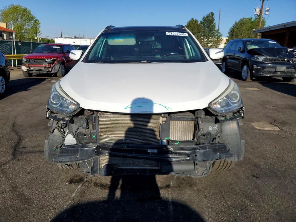 Продажа на аукционе авто 2017 Hyundai Santa Fe Sport, vin: 5XYZWDLA1HG412855, номер лота: 52007666