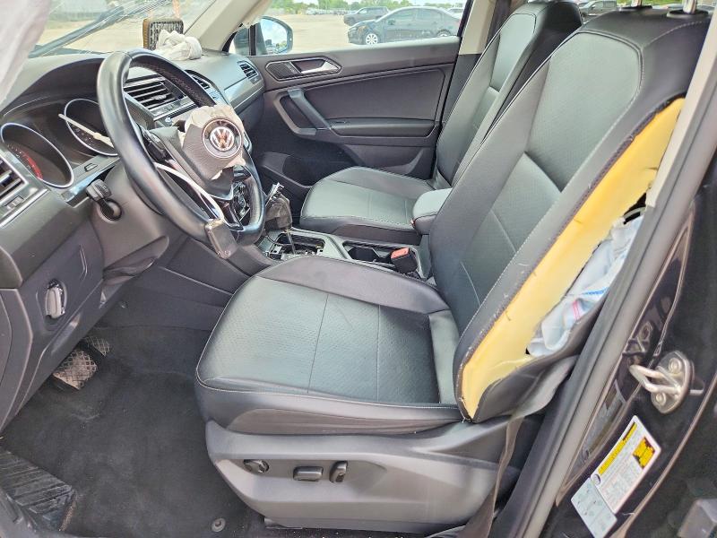52355486 :رقم المزاد ، 3VV3B7AX4JM210161 vin ، 2018 Volkswagen Tiguan مزاد بيع